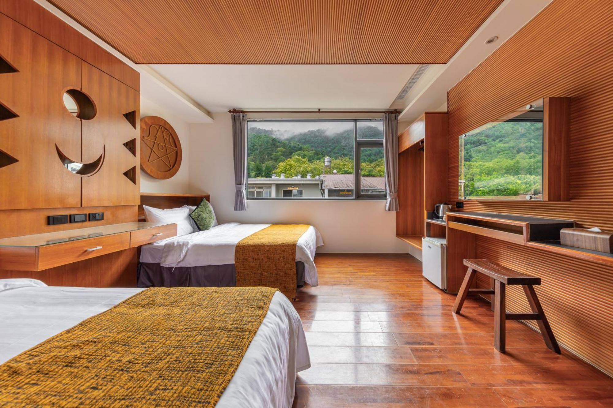Sun Moon Lake Itathao Vacation Inn With Elevator Yuchi Exterior foto